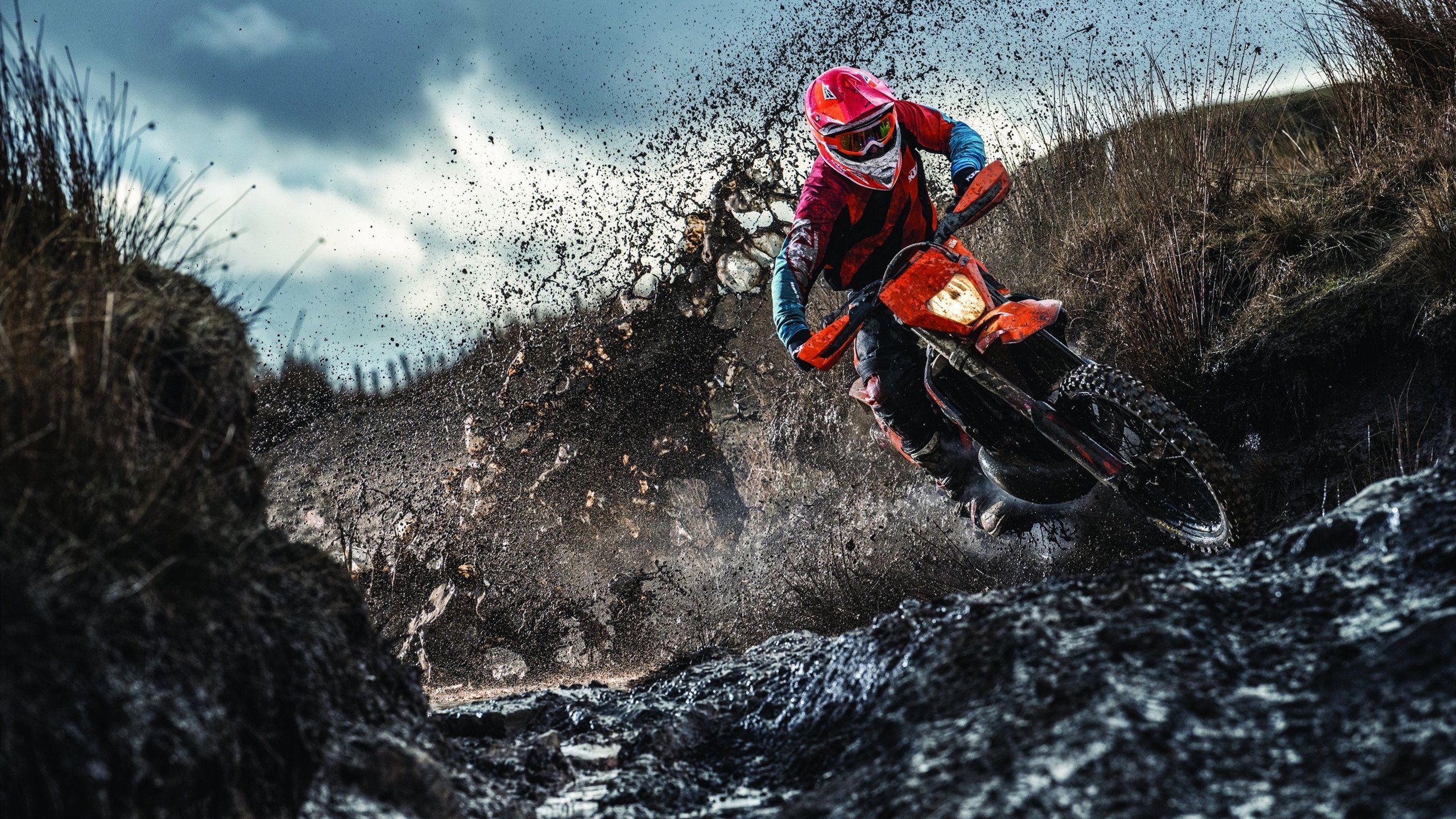 罗马正面击溃曼城,京多安惊艳四座,一场颠覆预期的战术较量