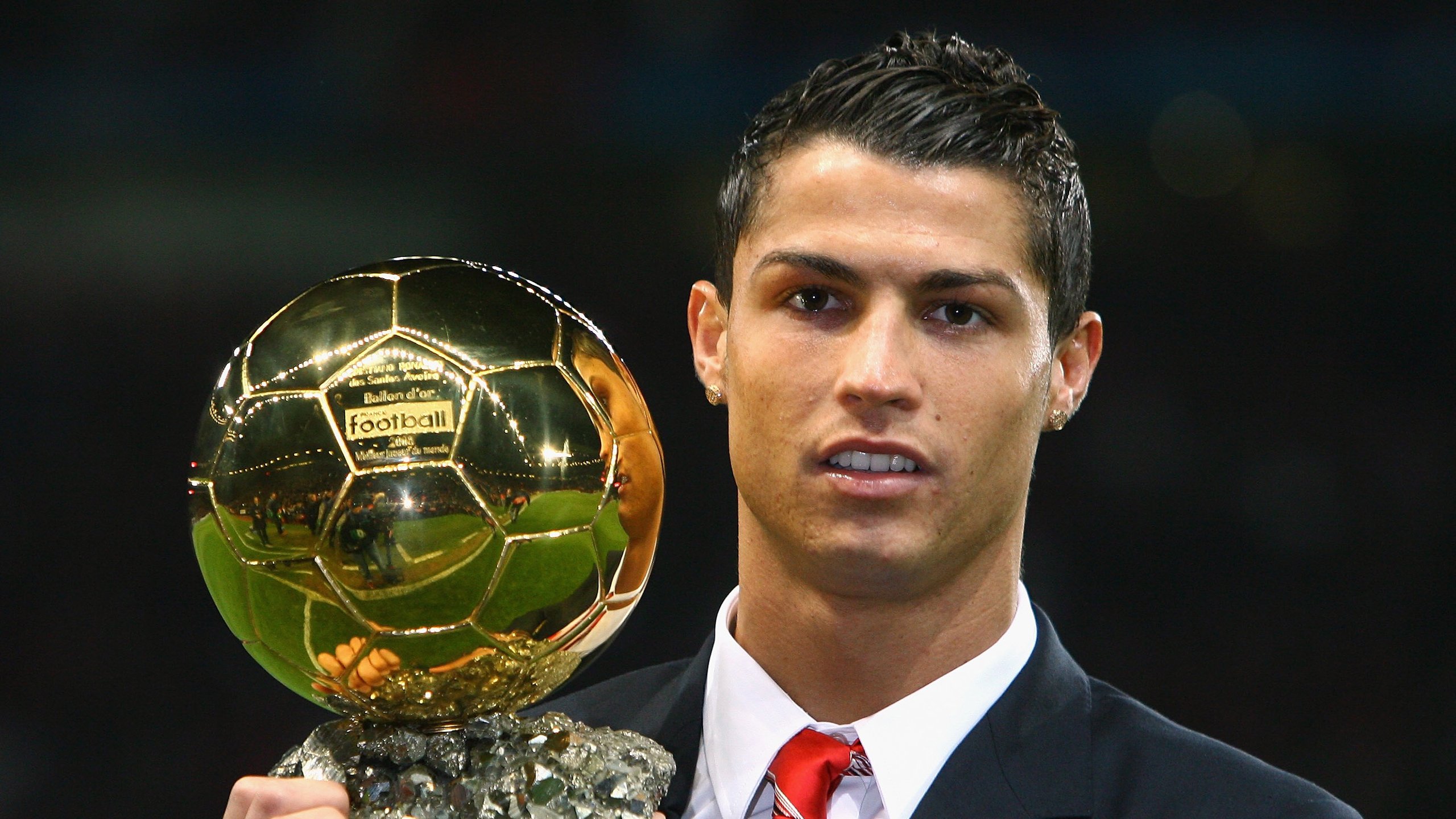 赛道与球场的双重征服，当新疆队碾压湖人，小贾伦在F1街道赛接管比赛